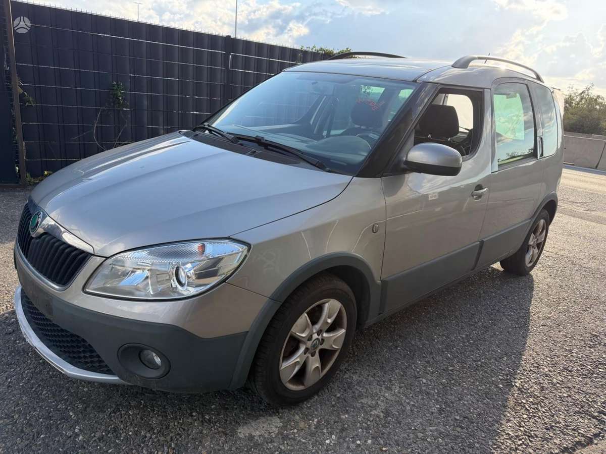 Skoda Roomster по частям. Geros dalys