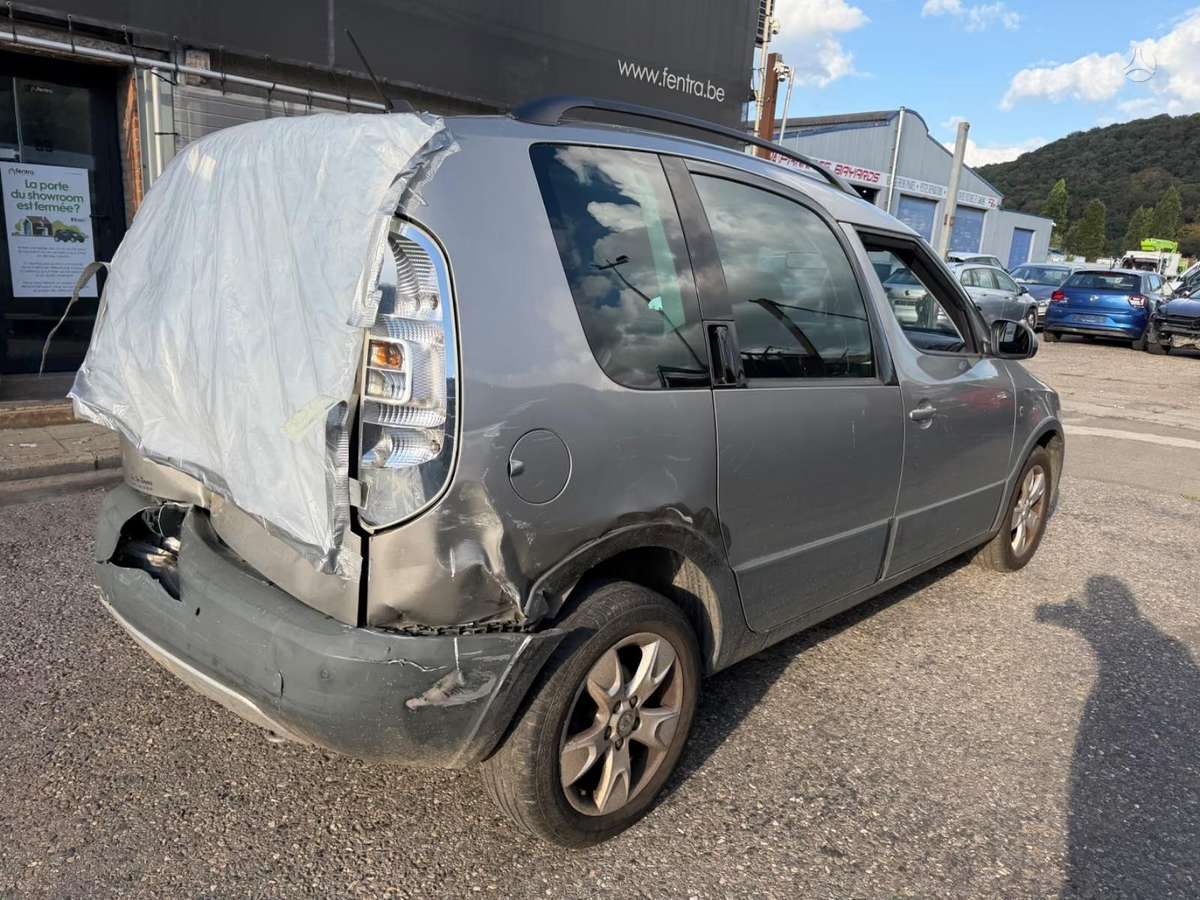 Skoda Roomster по частям. Geros dalys