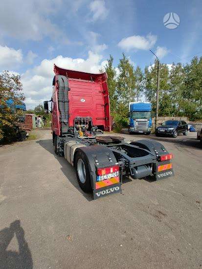 Volvo FH440, double sleeper