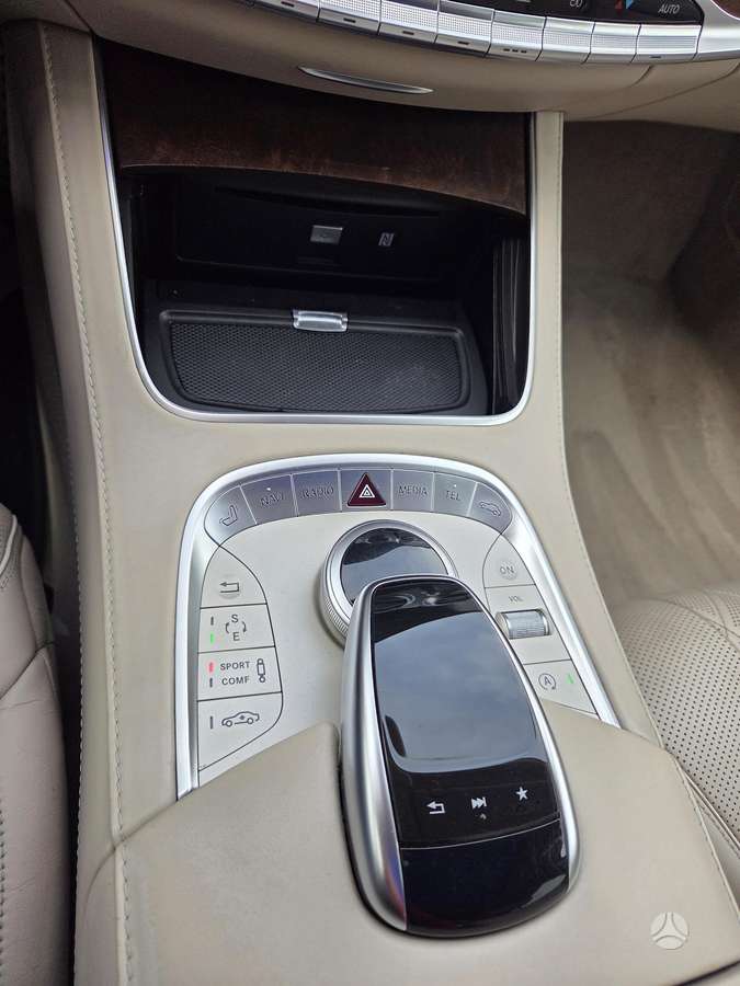 Audi A6, 3.0 l., Седан
