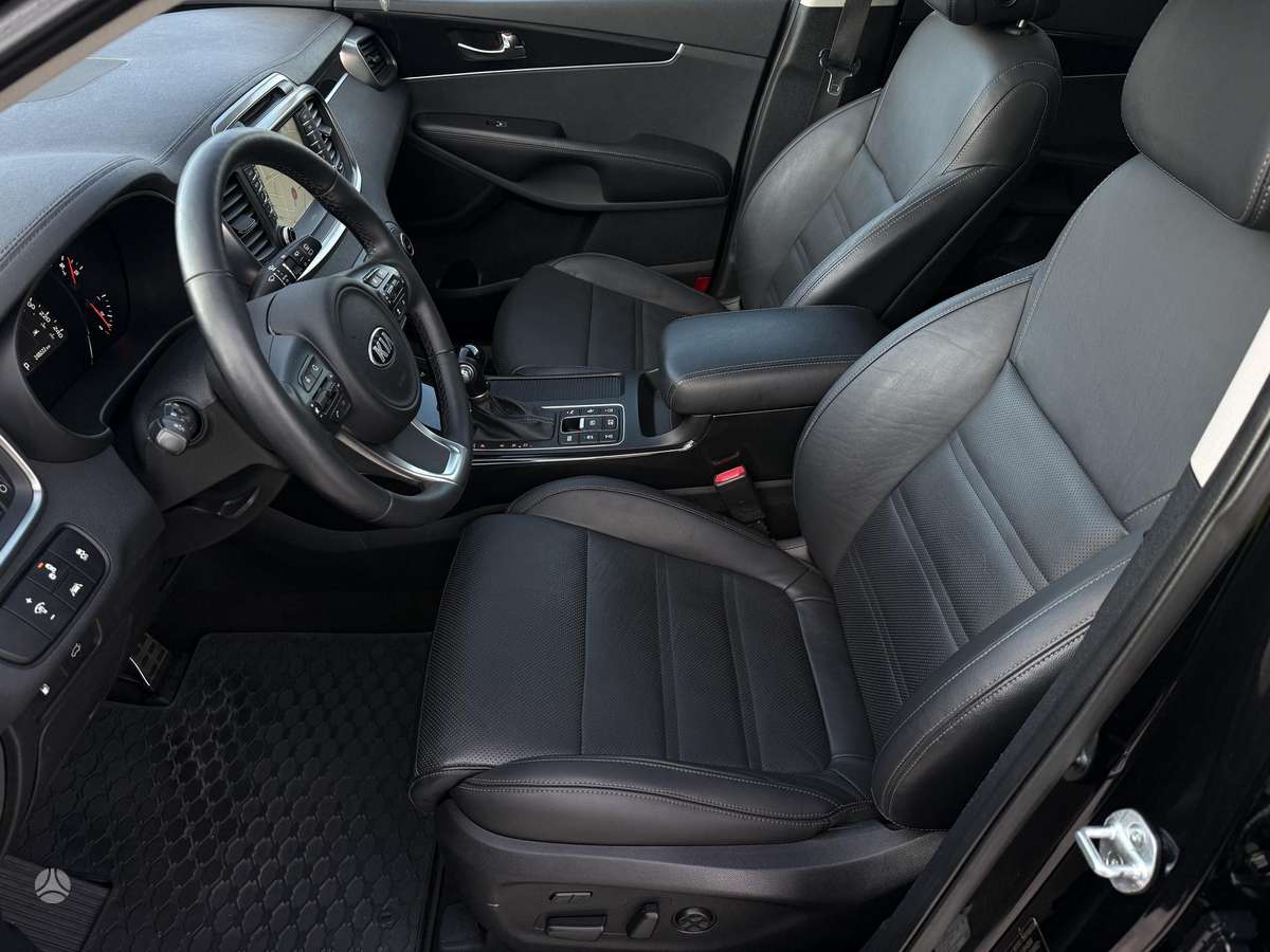 Kia Sorento, 2.2 l., off-road / crossover