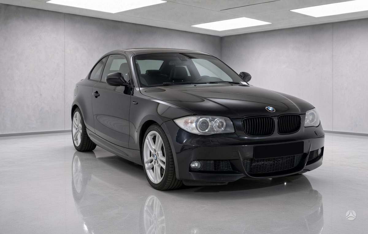 BMW 118, 2.0 l., Седан