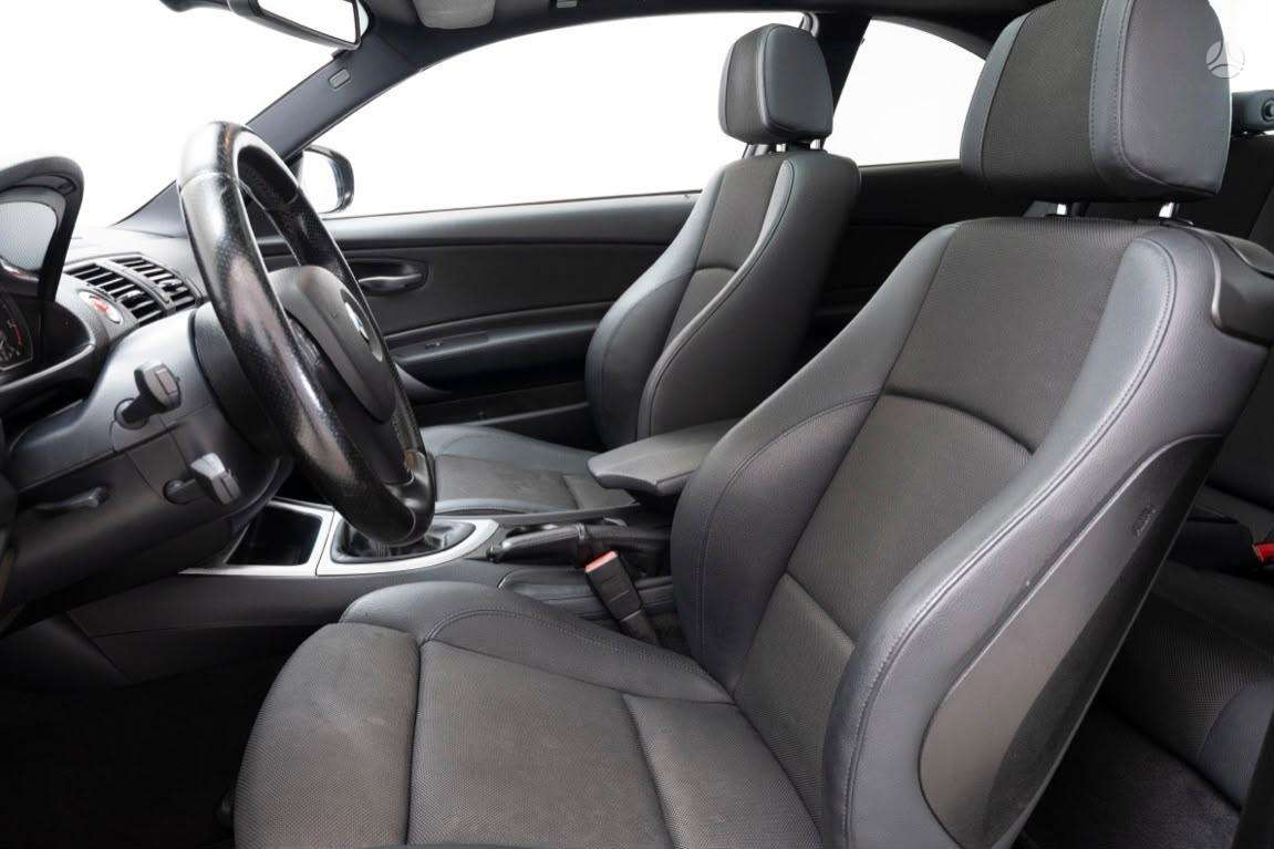 BMW 118, 2.0 l., Седан
