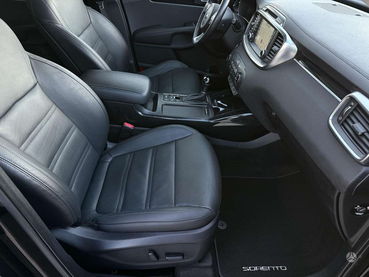 Kia Sorento, 2.2 l., Внедорожник / Кроссовер