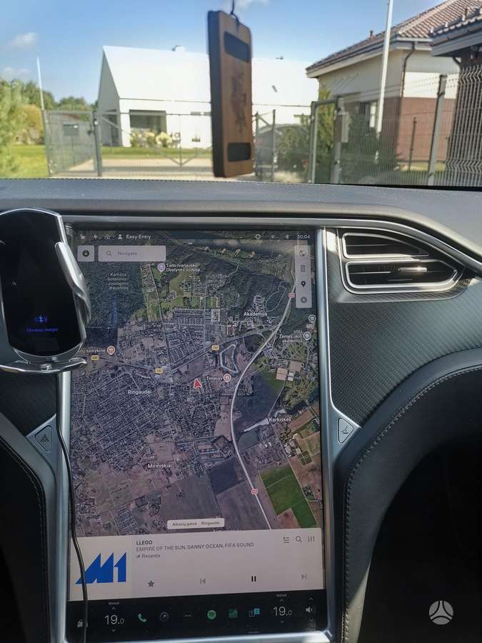 Tesla Model S, 75 kWh, saloon / sedan