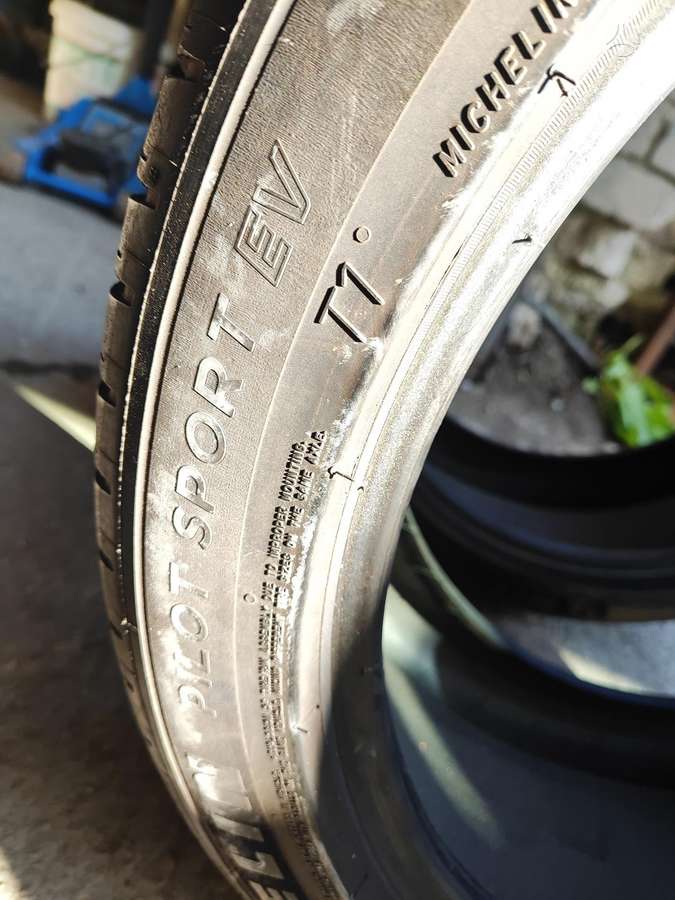 Michelin, summer 255/40 R19