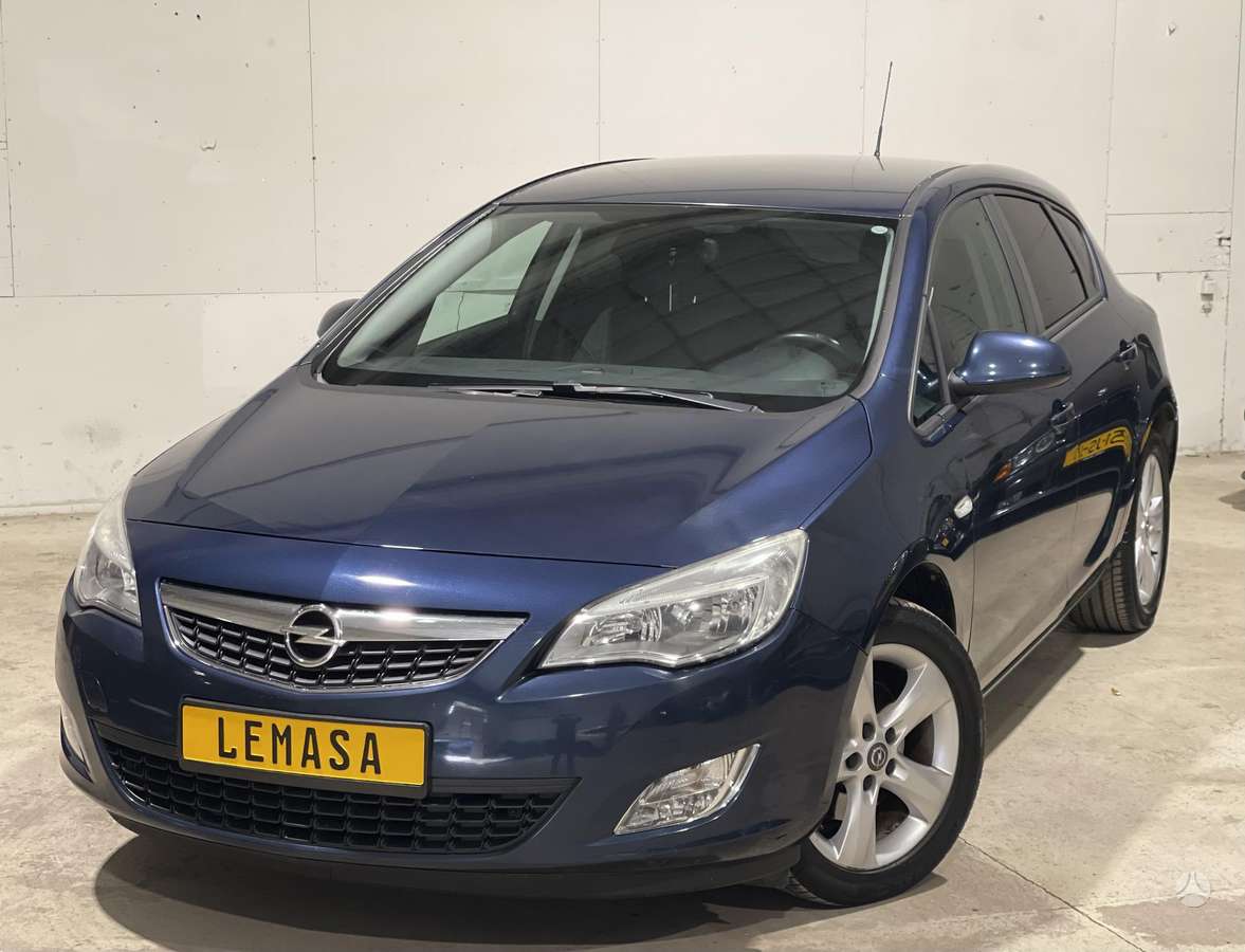 Opel Astra, 1.7 l., hatchback