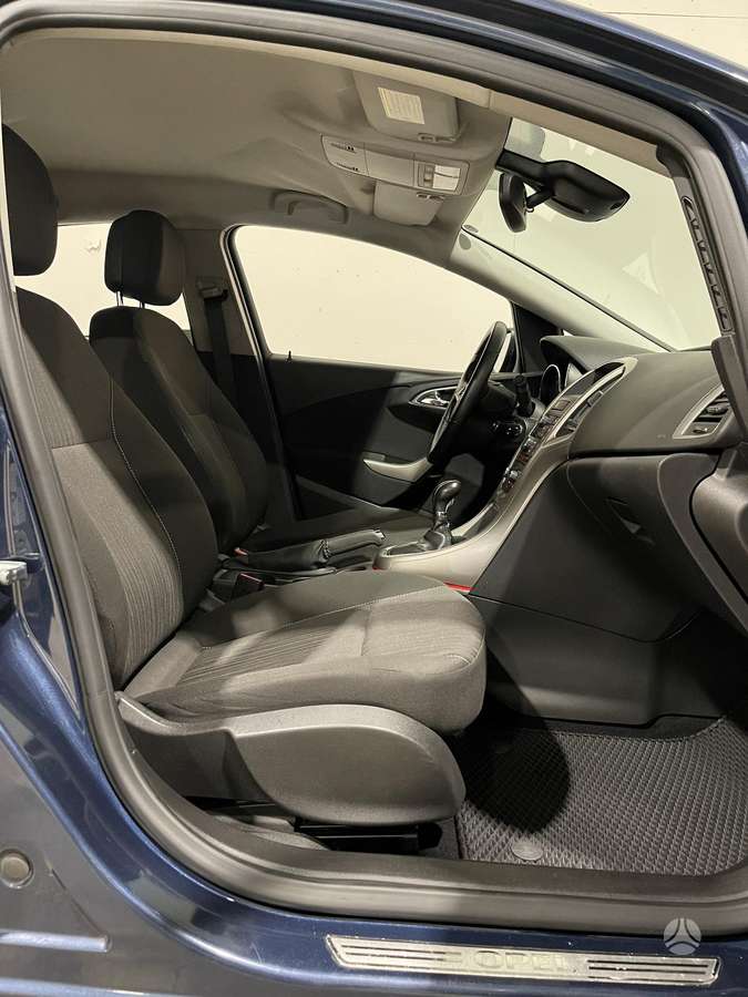 Opel Astra, 1.7 l., hatchback