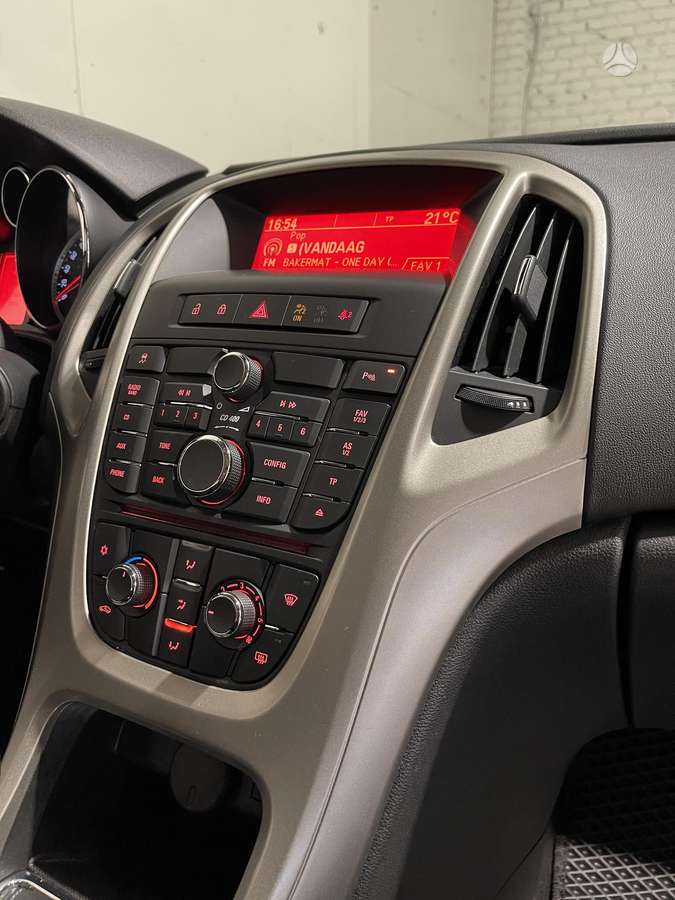 Opel Astra, 1.7 l., hatchback