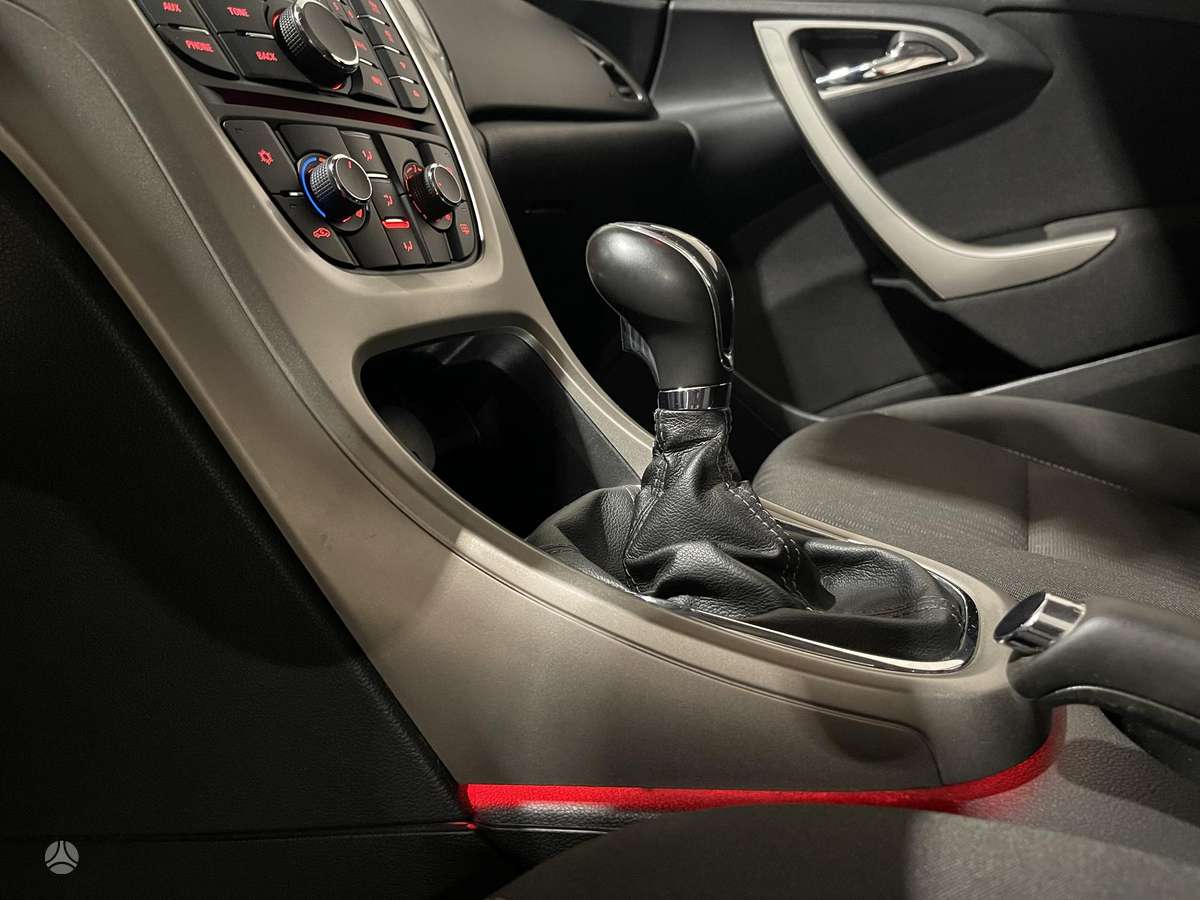 Opel Astra, 1.7 l., hatchback