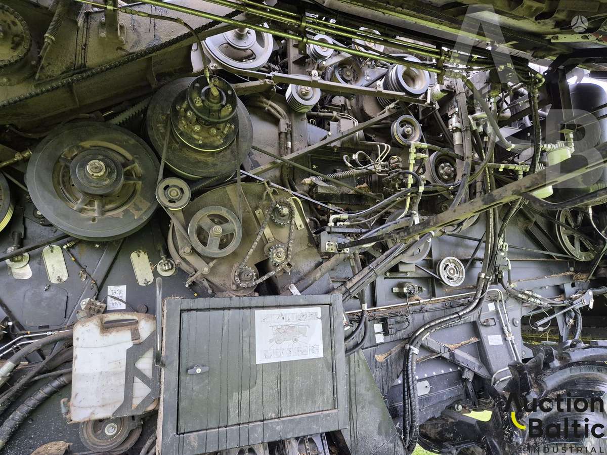 Rostselmash RSM-161, combine harvesters