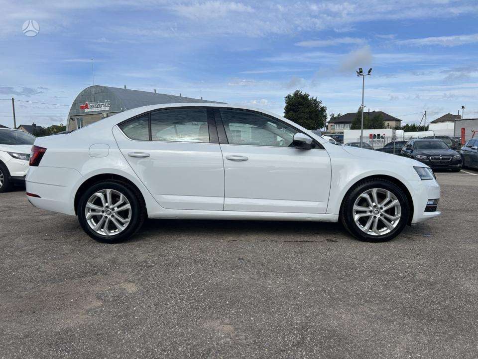 Skoda Octavia, 1.6 l., hatchback