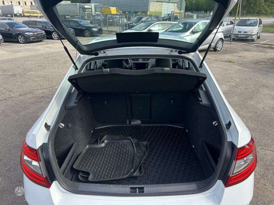 Skoda Octavia, 1.6 l., hatchback