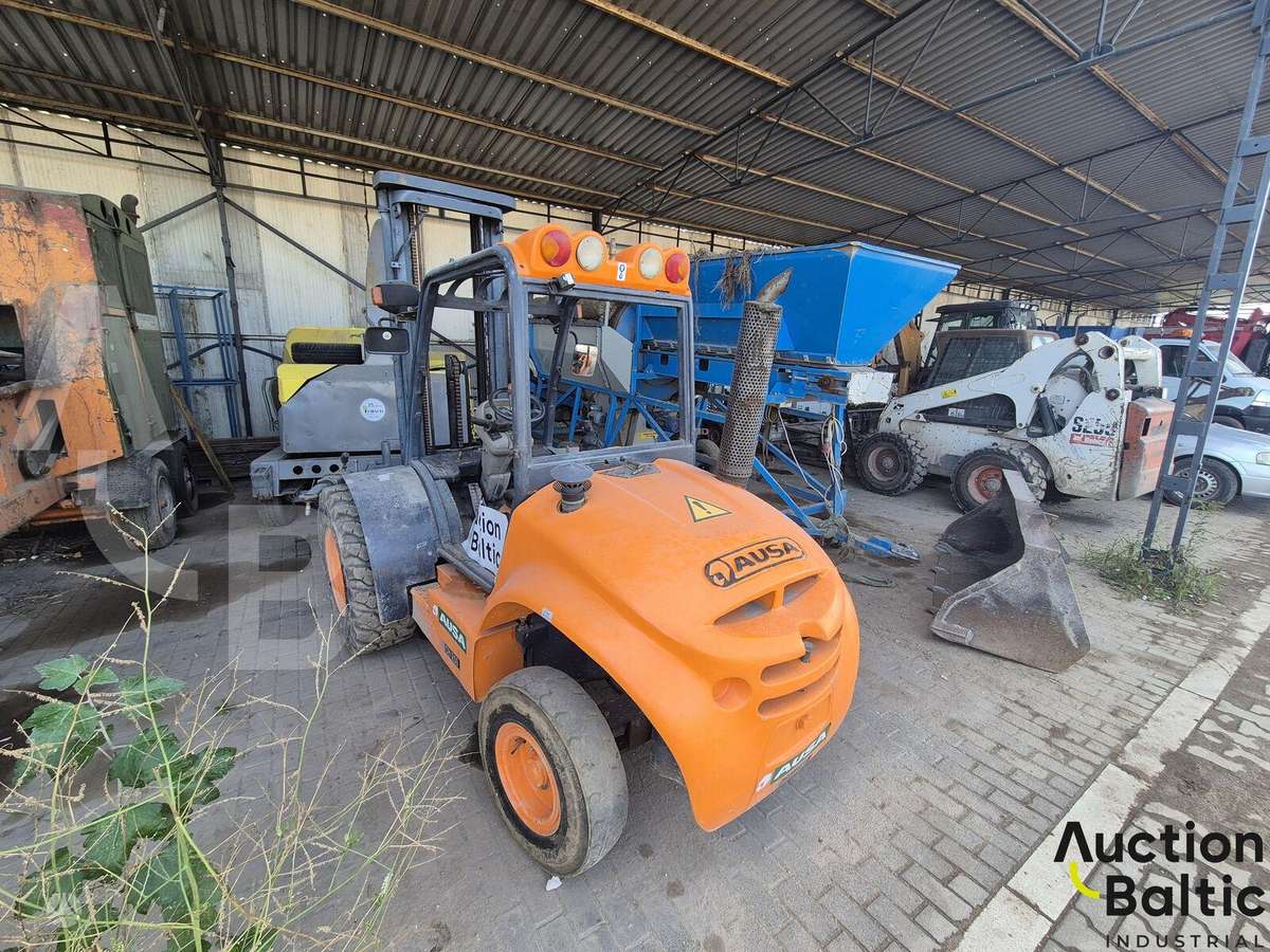 Ausa CH 250, šakiniai krautuvai