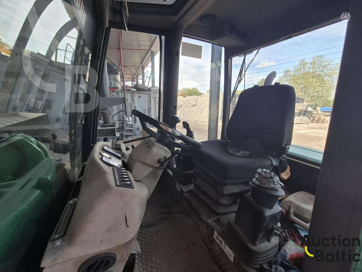 Ahlmann AS 90, frontal loader