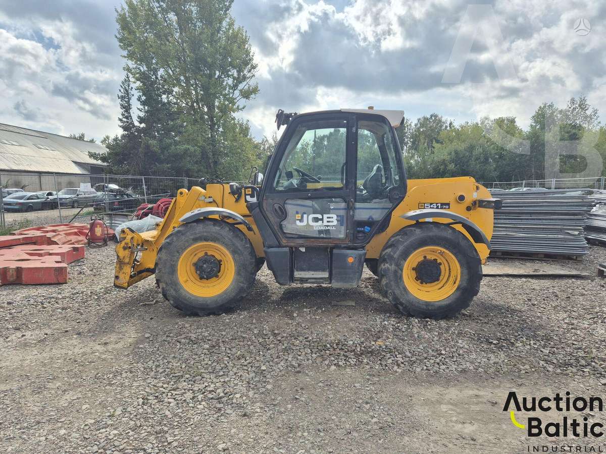 JCB 541-70, forklifts