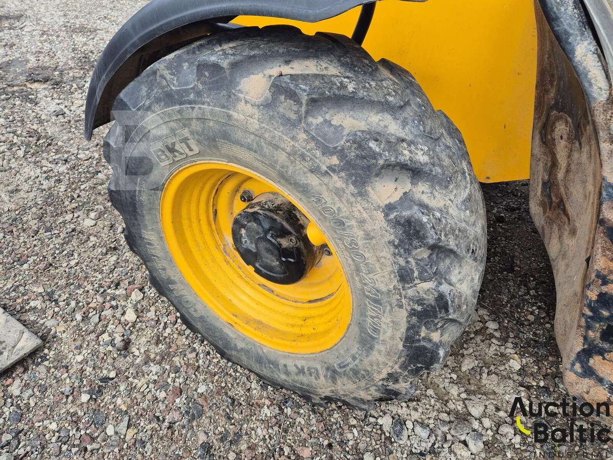 JCB 541-70, forklifts