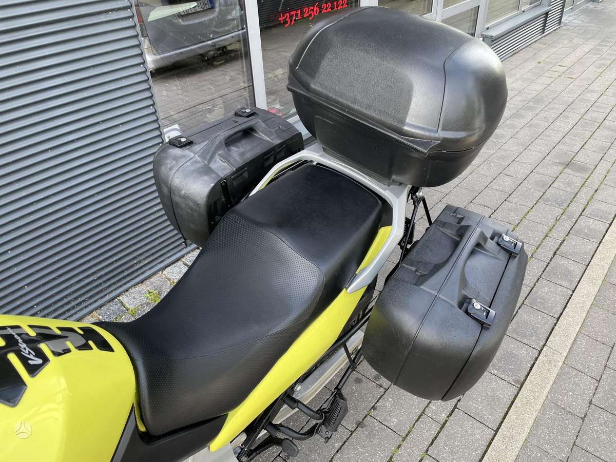 Suzuki DL (V-Strom) 650cc, enduro / adventure