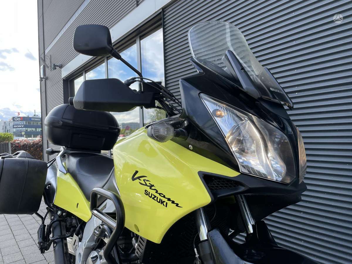 Suzuki DL (V-Strom) 650cc, enduro / adventure