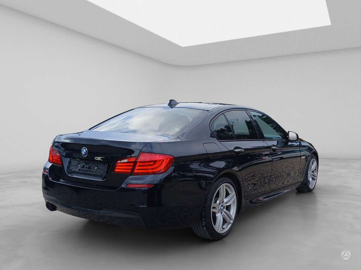 BMW 520, 2.0 l., Седан
