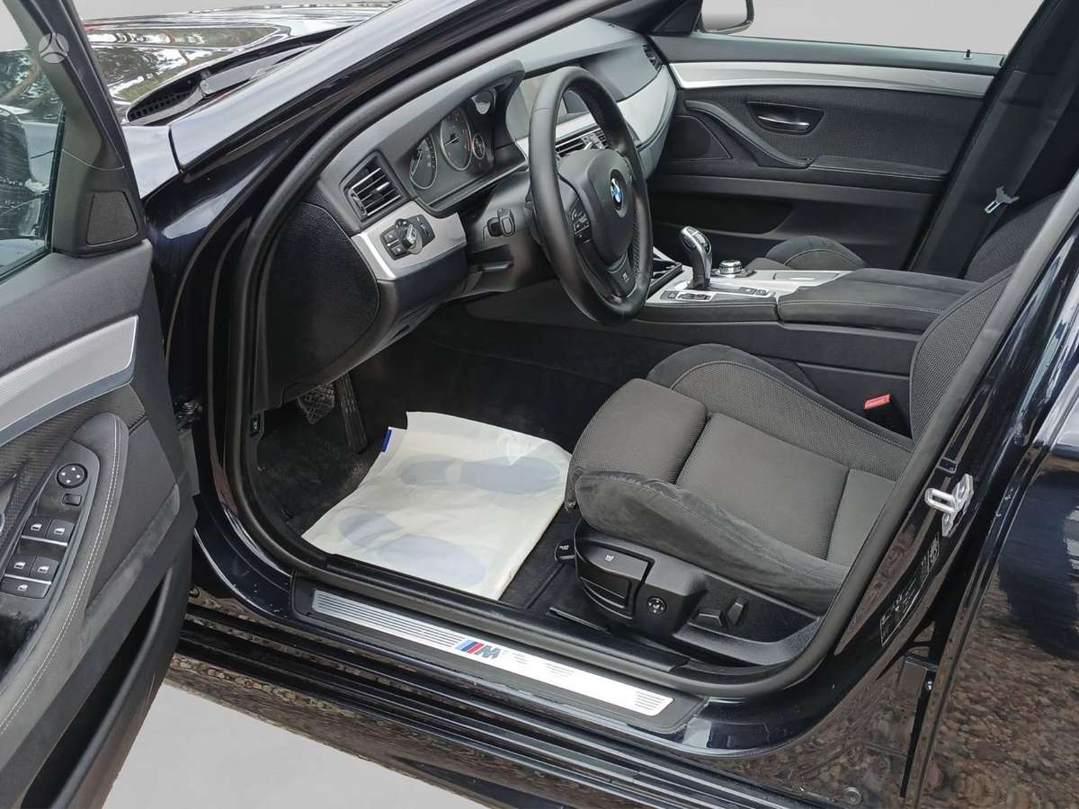 BMW 520, 2.0 l., Седан