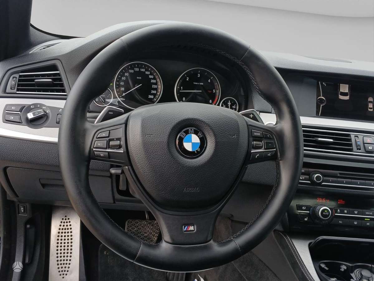 BMW 520, 2.0 l., Седан