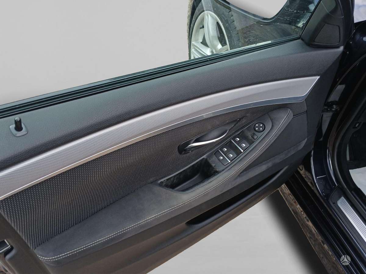 BMW 520, 2.0 l., Седан