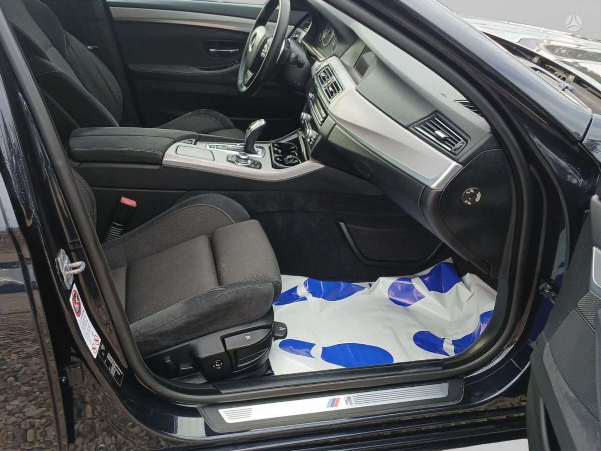 BMW 520, 2.0 l., Седан