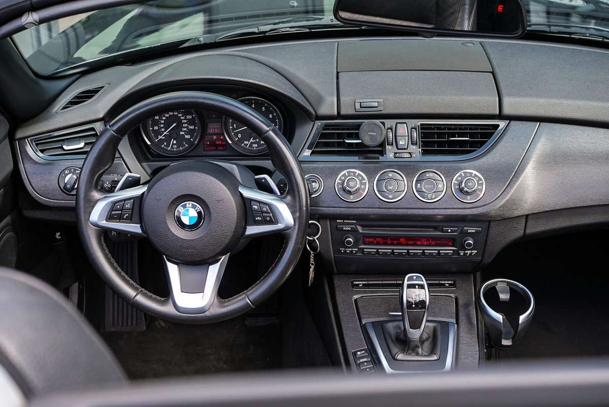 BMW Z4, 2.0 l., convertible