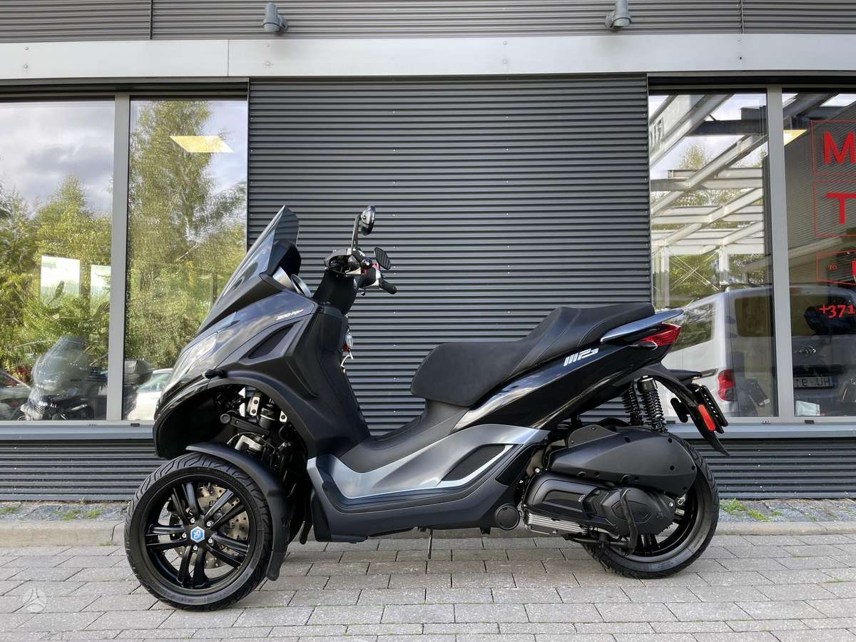 Piaggio MP3 300cc, triračiai