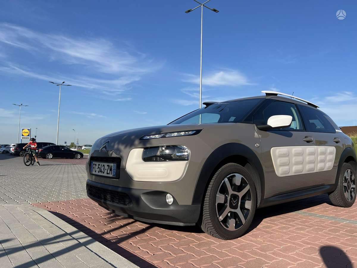 Citroen C4 Cactus, 1.6 l., hatchback