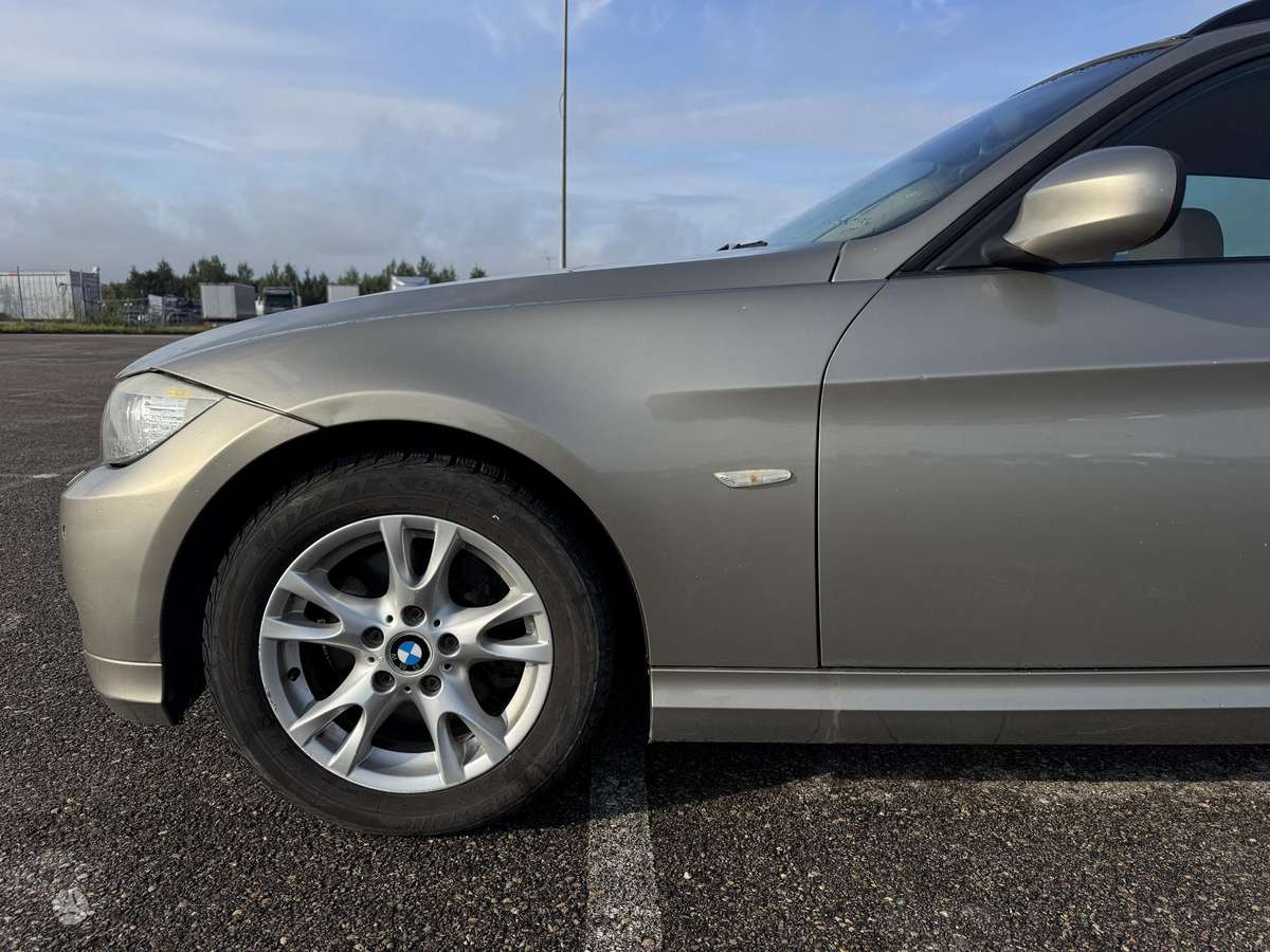 BMW 320, 2.0 l., wagon