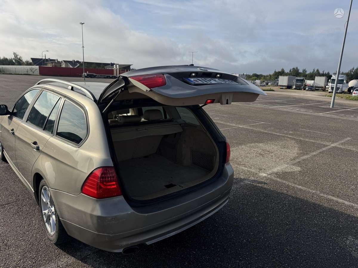 BMW 320, 2.0 l., wagon