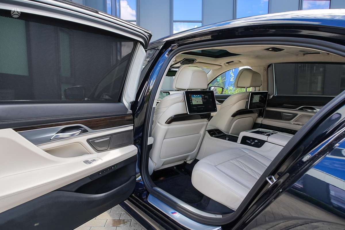 BMW 730, 3.0 l., Седан