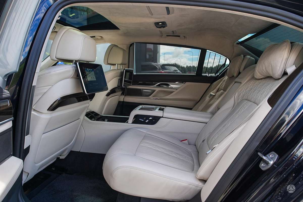 BMW 730, 3.0 l., Седан