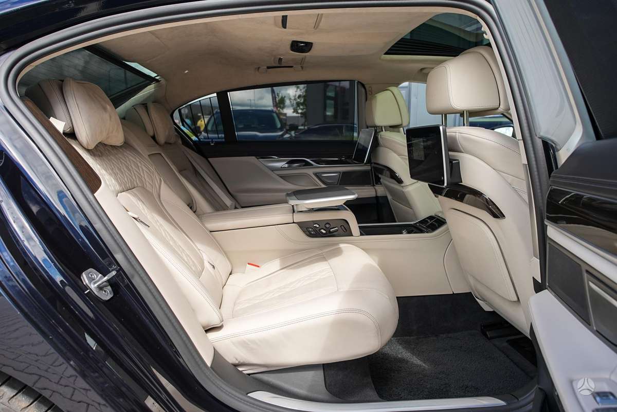 BMW 730, 3.0 l., Седан