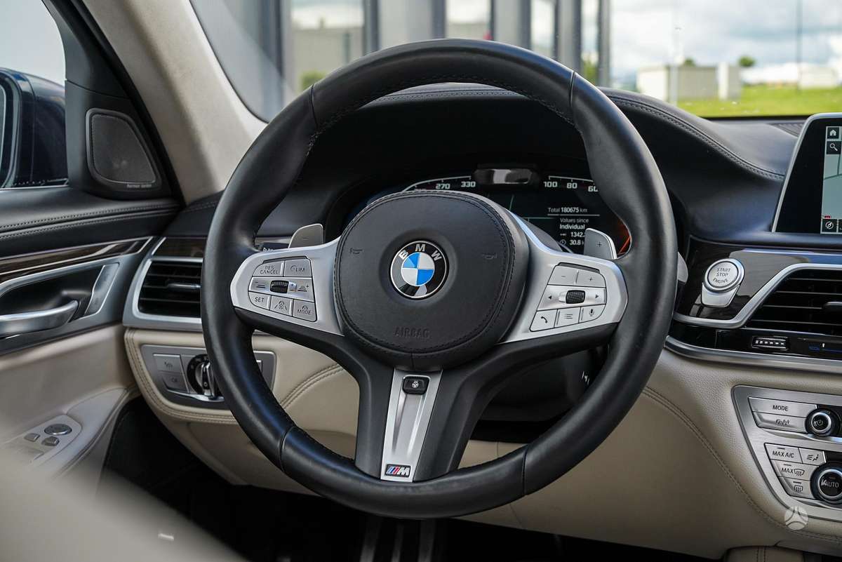 BMW 730, 3.0 l., Седан
