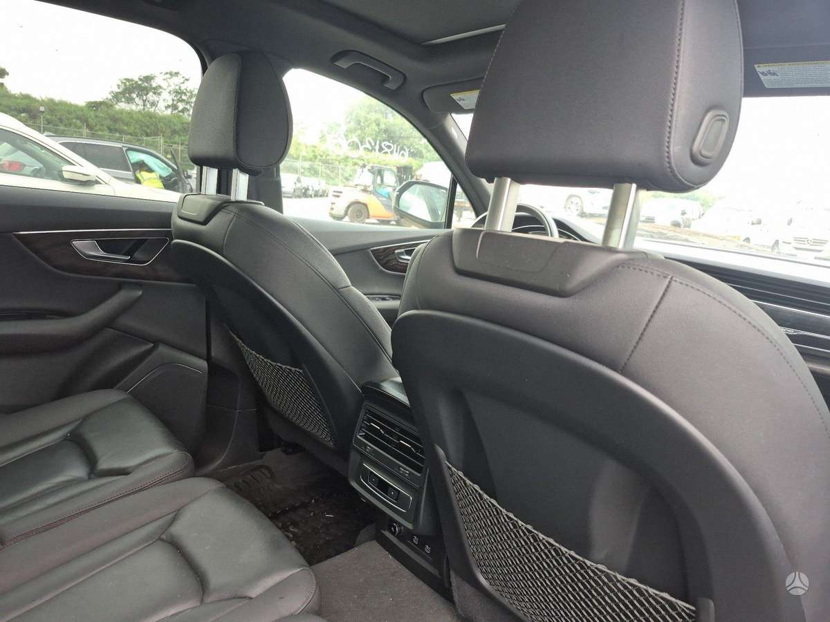 Audi Q7 - 9
