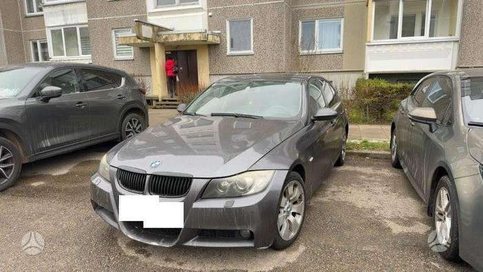 BMW 320