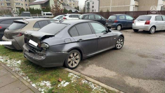 BMW 320