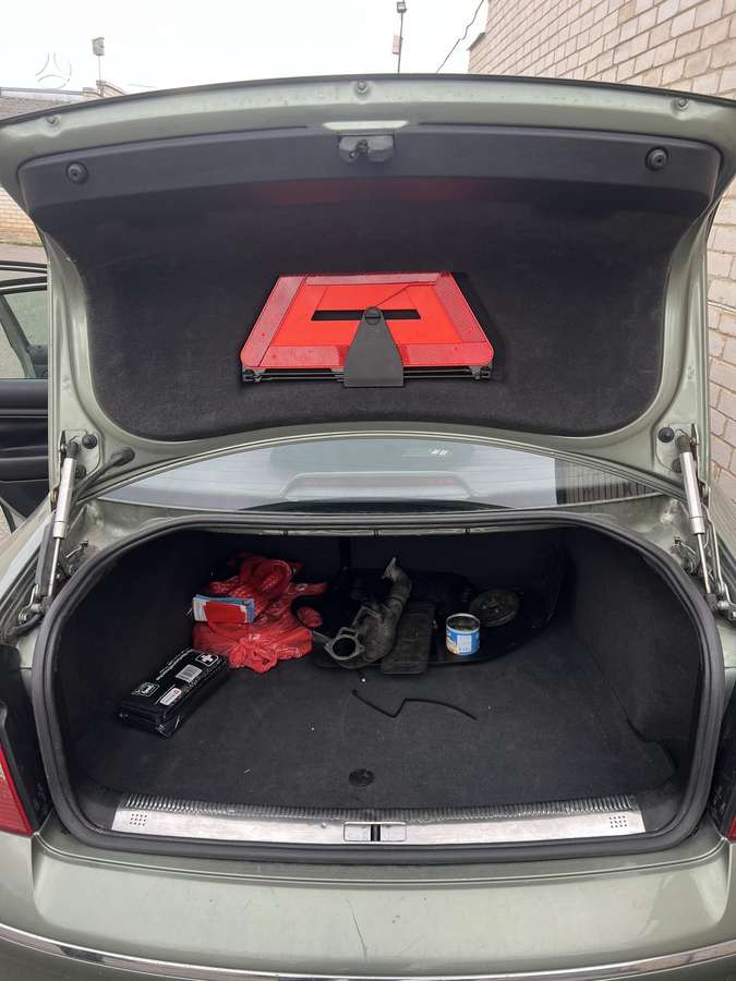 Volkswagen Passat - 4