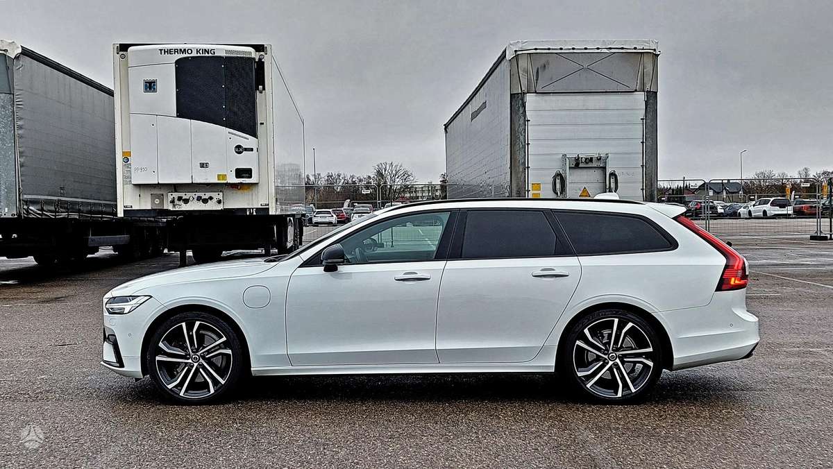 Volvo V90 - 9