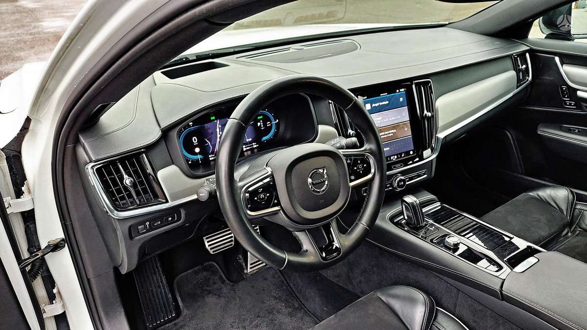 Volvo V90, 2.0 l., Универсал