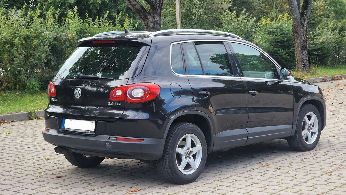Volkswagen Tiguan - 5