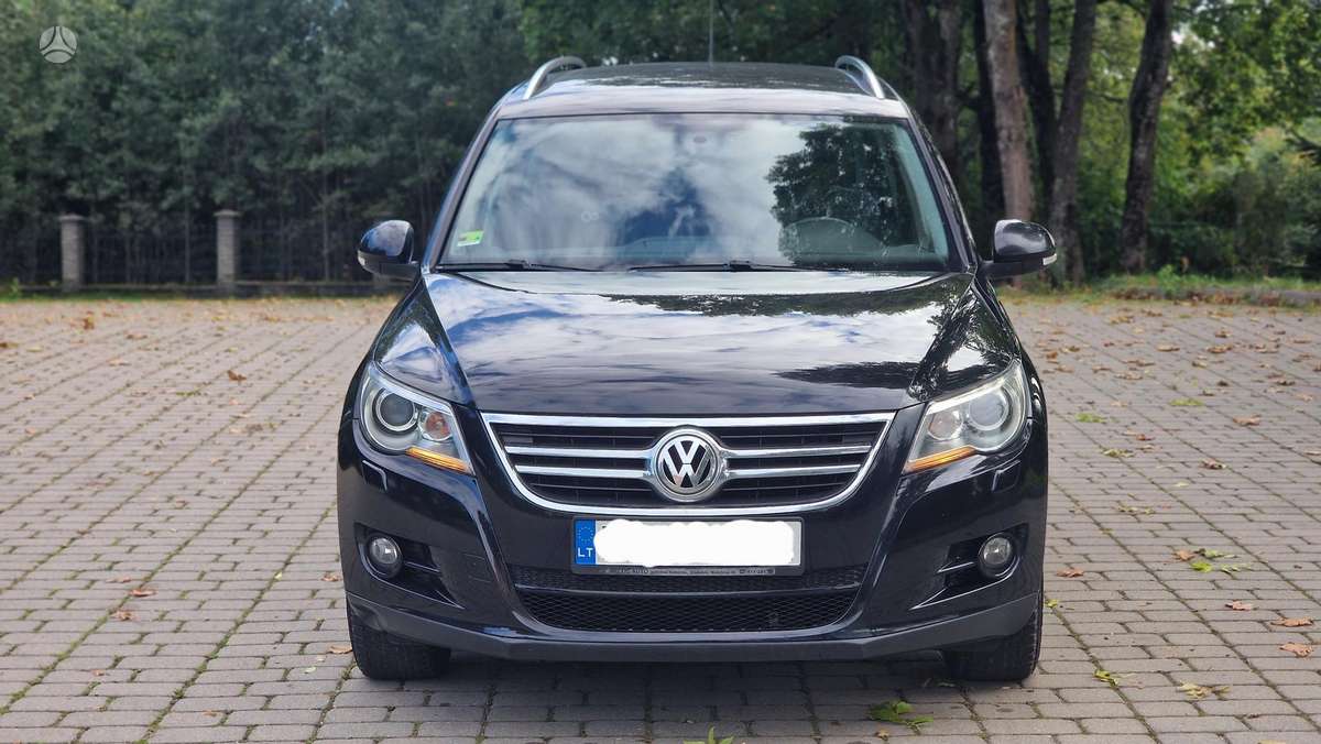 Volkswagen Tiguan - 2