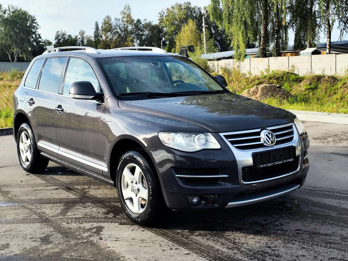 Volkswagen Touareg - 4