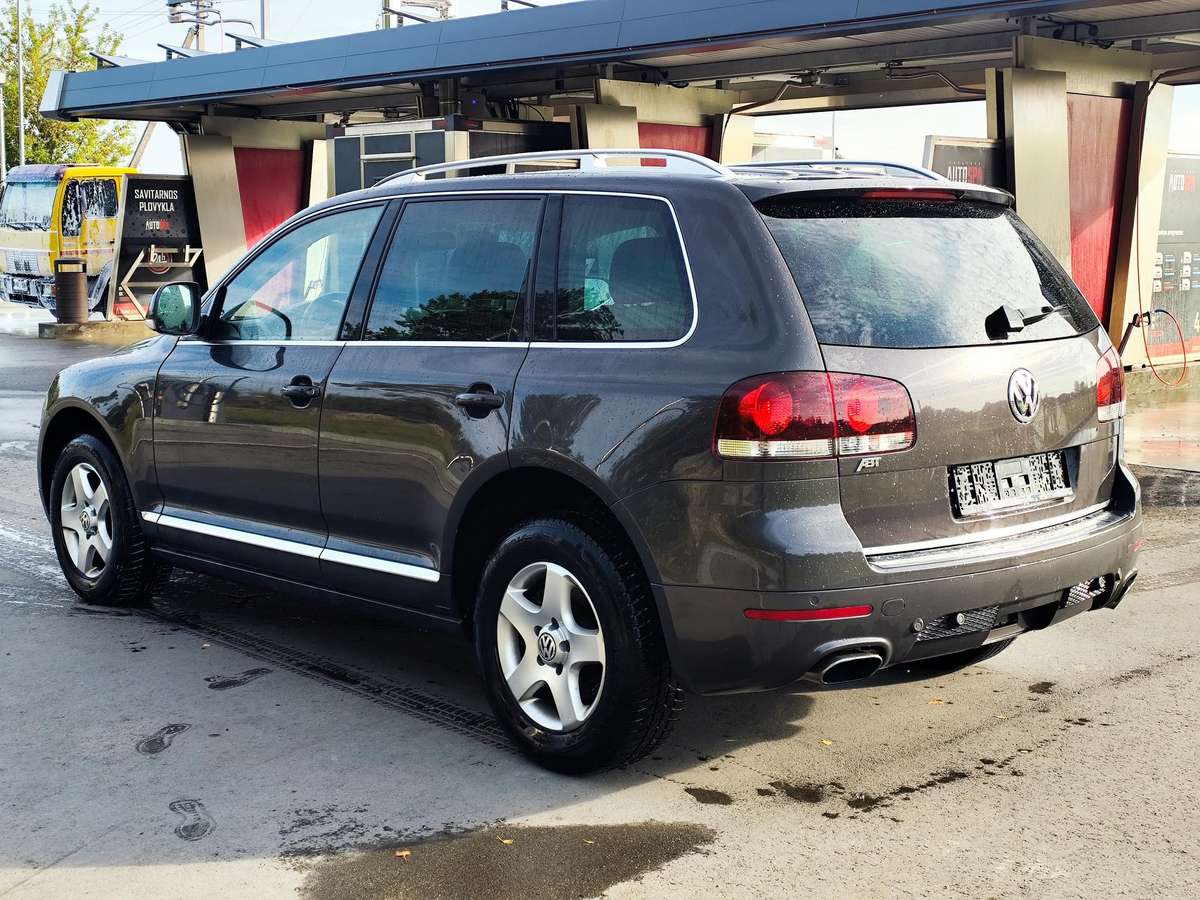 Volkswagen Touareg - 3