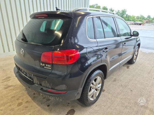 Volkswagen Tiguan - 4