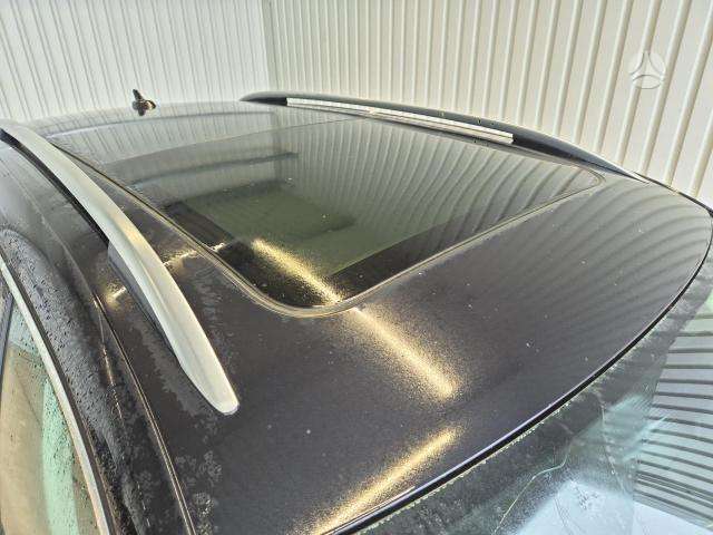 Volkswagen Tiguan - 11