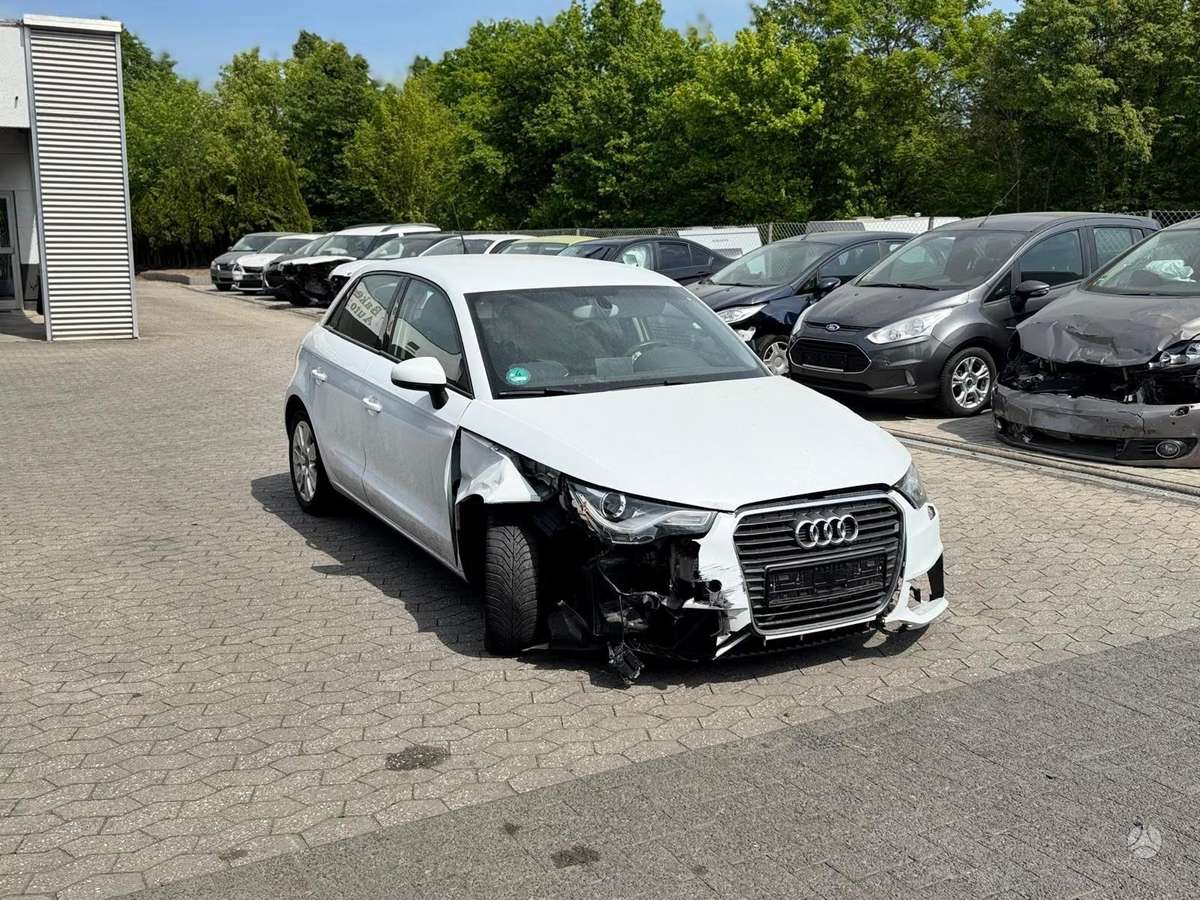 Audi A1, ☎️, по частям